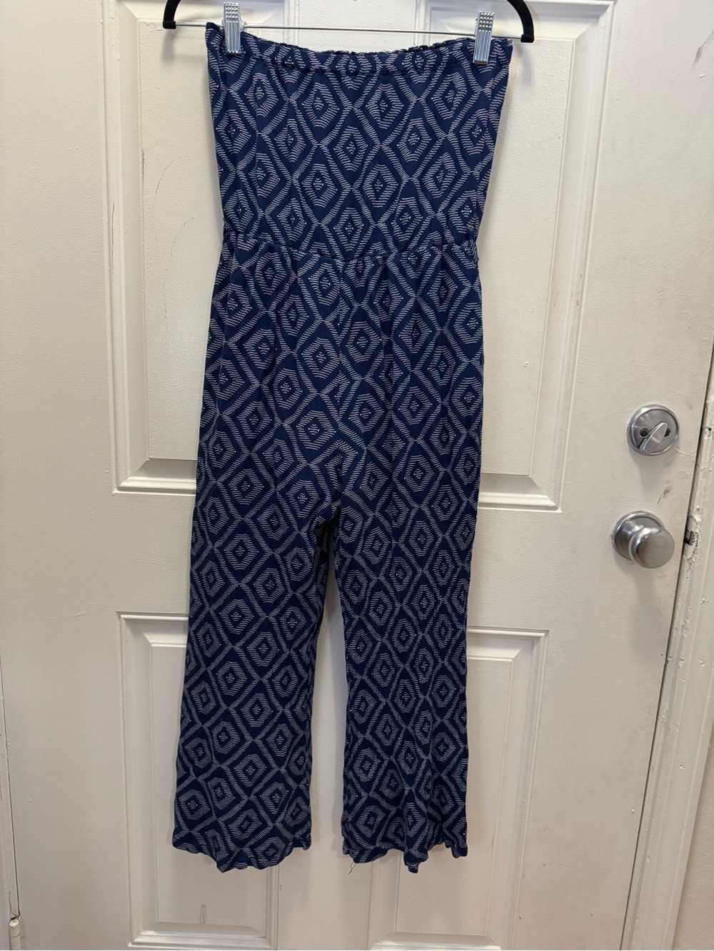 entro Strapless Wide-Leg Jumpsuit in Navy Diamond Print 0533